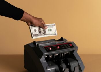 How to Make Money with YouTube Automation in 2025 (Without Showing Your Face)