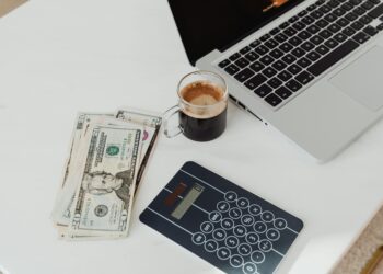 How to Make Money Flipping Digital Products (Low Cost, High Profit)