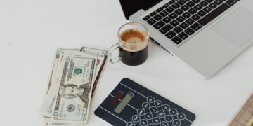 How to Make Money Flipping Digital Products (Low Cost, High Profit)